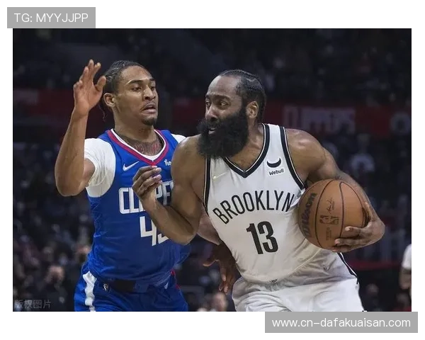 山西替补得分32-18占优 阵容轮换深度体现教练组调度能力 山西替补得分32-18占优 阵容轮换深度体现教练组调度能力